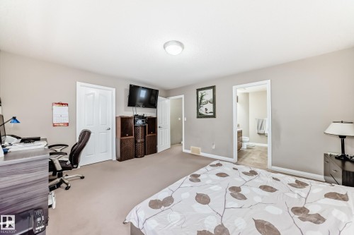 351 Griesbach School Road, Edmonton, AB - Indoor Photo Showing Bedroom