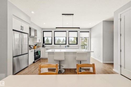 44 1304 Rutherford Road, Edmonton, AB - Indoor Photo Showing Kitchen With Upgraded Kitchen