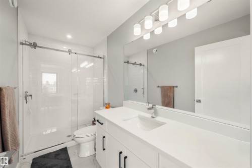 44 1304 Rutherford Road, Edmonton, AB - Indoor Photo Showing Bathroom