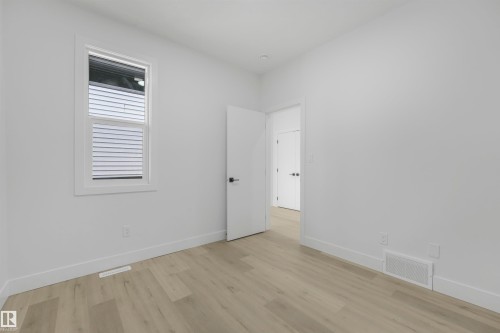 3510 44 Avenue, Beaumont, AB - Indoor Photo Showing Other Room