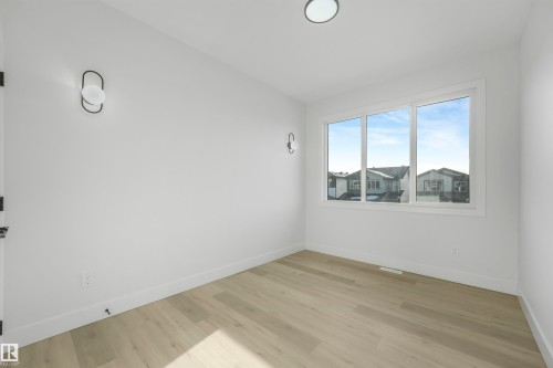 3510 44 Avenue, Beaumont, AB - Indoor Photo Showing Other Room