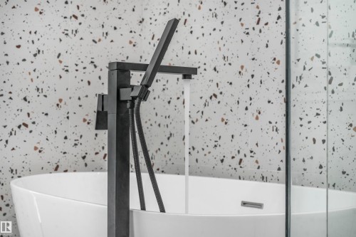 3510 44 Avenue, Beaumont, AB - Indoor