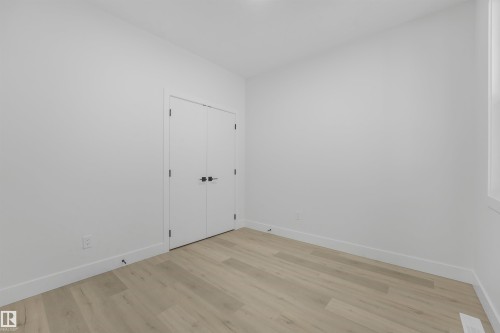 3510 44 Avenue, Beaumont, AB - Indoor Photo Showing Other Room