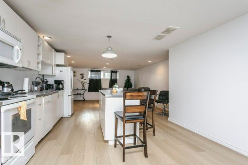 8607 62 Street, Edmonton, AB - Indoor Photo Showing Kitchen