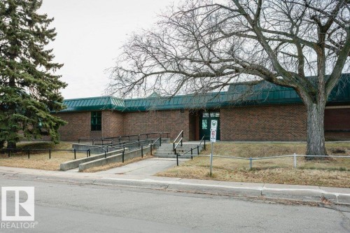 8607 62 Street, Edmonton, AB - Outdoor