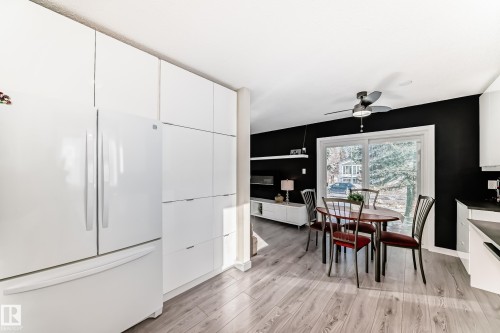 6111 18 Avenue, Edmonton, AB - Indoor Photo Showing Dining Room