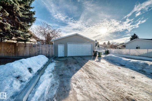 6111 18 Avenue, Edmonton, AB - Outdoor