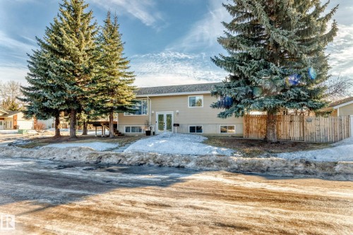 6111 18 Avenue, Edmonton, AB - Outdoor