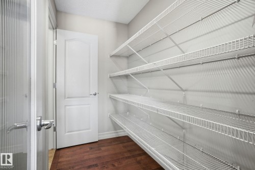 2424 Casselman Crescent, Edmonton, AB - Indoor With Storage