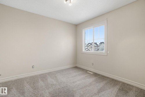 2424 Casselman Crescent, Edmonton, AB - Indoor Photo Showing Other Room