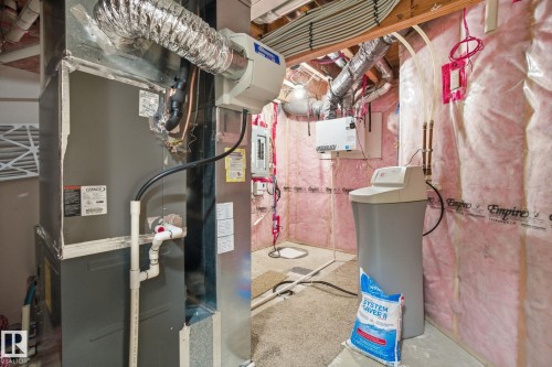 2424 Casselman Crescent, Edmonton, AB - Indoor Photo Showing Basement