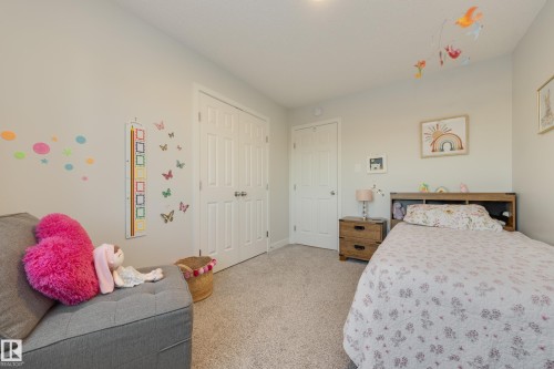 4869 Kinney Road, Edmonton, AB - Indoor Photo Showing Bedroom