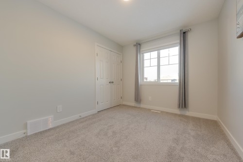4869 Kinney Road, Edmonton, AB - Indoor Photo Showing Other Room