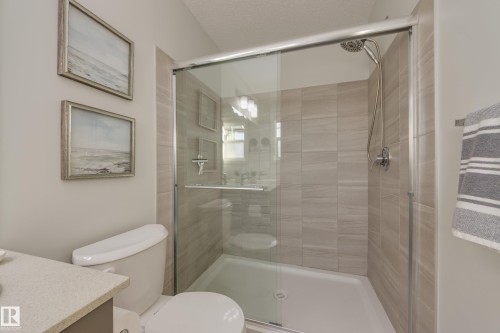 4869 Kinney Road, Edmonton, AB - Indoor Photo Showing Bathroom