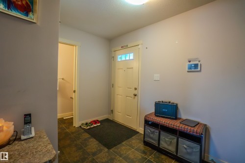 Entryway featuring baseboards - 5244 1A Avenue Sw, Edmonton, AB - Indoor Photo Showing Other Room
