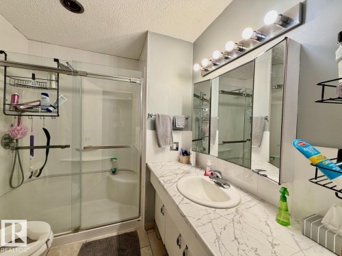 4802 Mackenzie Av, Drayton Valley, AB - Indoor Photo Showing Bathroom