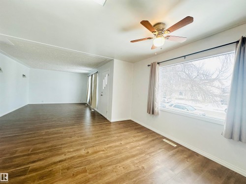 4014 53 Street, Wetaskiwin, AB - Indoor Photo Showing Other Room
