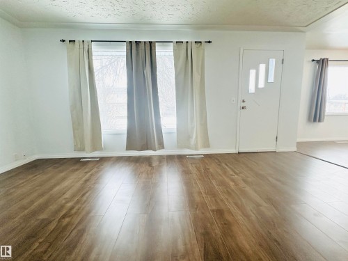 4014 53 Street, Wetaskiwin, AB - Indoor Photo Showing Other Room