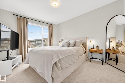 431 Conroy Crescent, Edmonton, AB - Indoor Photo Showing Bedroom