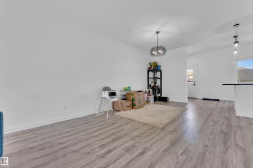 9548 Carson Bend Sw, Edmonton, AB - Indoor