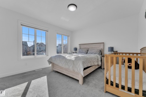9548 Carson Bend Sw, Edmonton, AB - Indoor Photo Showing Bedroom