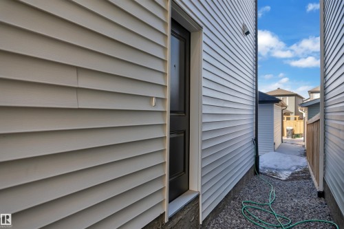 9548 Carson Bend Sw, Edmonton, AB - Outdoor With Exterior