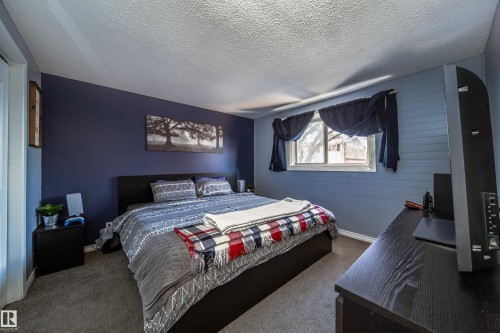 72 Ridgewood, St. Albert, AB - Indoor Photo Showing Bedroom