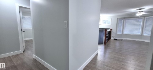 408 Jennings Bay Nw, Edmonton, AB - Indoor Photo Showing Other Room