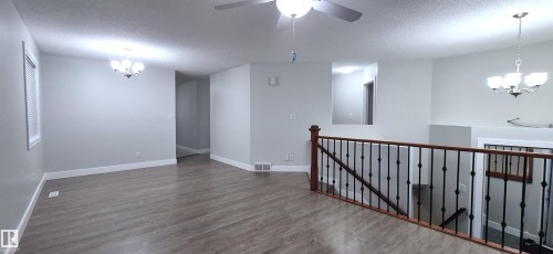 408 Jennings Bay Nw, Edmonton, AB - Indoor Photo Showing Other Room