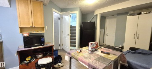408 Jennings Bay Nw, Edmonton, AB - Indoor Photo Showing Other Room