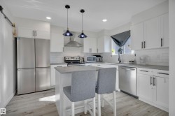 1714 LAKEWOOD Road S  Edmonton, AB T6K 3H5