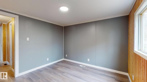 22 West View Boulevard, Edmonton, AB - Indoor Photo Showing Other Room