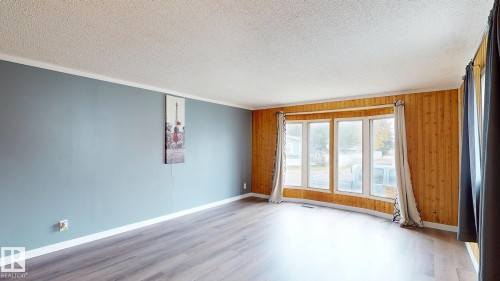 22 West View Boulevard, Edmonton, AB - Indoor Photo Showing Other Room