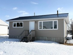 5010 48 Avenue  Fort Kent, AB T0A 1H0