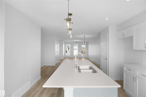 7423 181 Avenue, Edmonton, AB - Indoor Photo Showing Kitchen With Double Sink