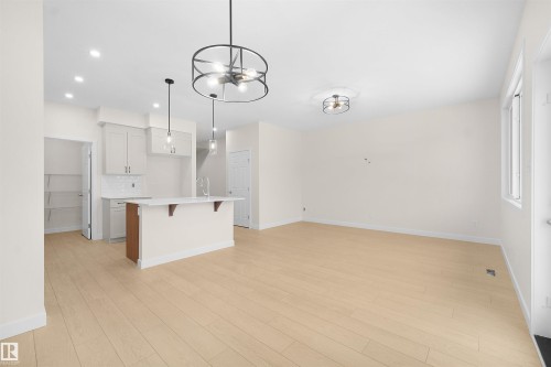 18971 28 Avenue, Edmonton, AB - Indoor