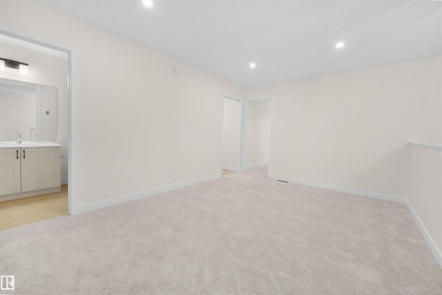 18971 28 Avenue, Edmonton, AB - Indoor Photo Showing Other Room