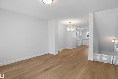 637 176 Avenue, Edmonton, AB - Indoor Photo Showing Other Room
