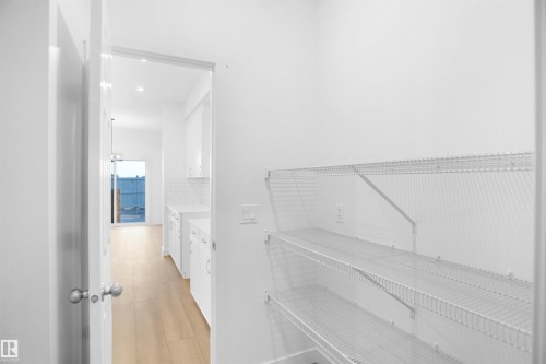 7247 182 Avenue, Edmonton, AB - Indoor