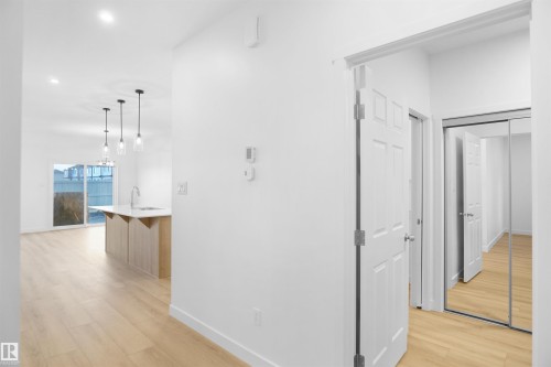 7247 182 Avenue, Edmonton, AB - Indoor Photo Showing Other Room