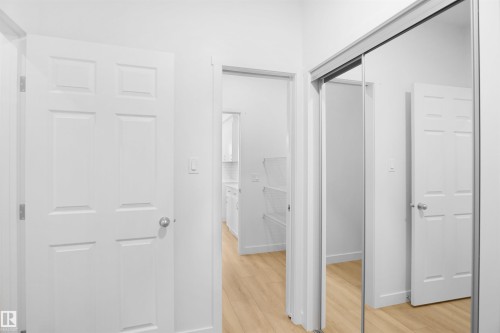 7247 182 Avenue, Edmonton, AB - Indoor Photo Showing Other Room