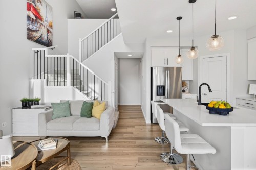 324 Stiles Way, Leduc, AB - Indoor