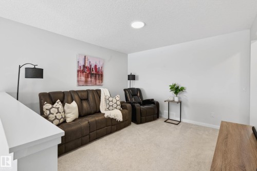 324 Stiles Way, Leduc, AB - Indoor Photo Showing Living Room
