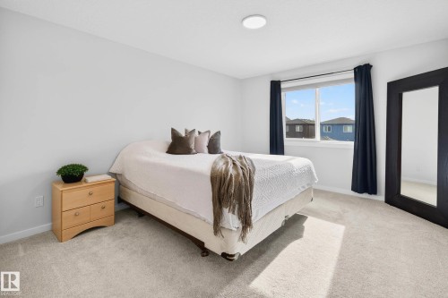 324 Stiles Way, Leduc, AB - Indoor Photo Showing Bedroom