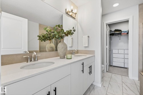 324 Stiles Way, Leduc, AB - Indoor Photo Showing Bathroom