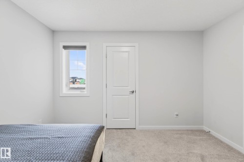 324 Stiles Way, Leduc, AB - Indoor Photo Showing Other Room