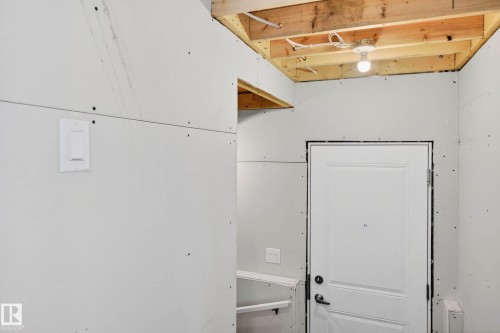 324 Stiles Way, Leduc, AB - Indoor Photo Showing Other Room