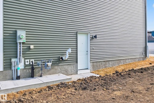 324 Stiles Way, Leduc, AB - Outdoor