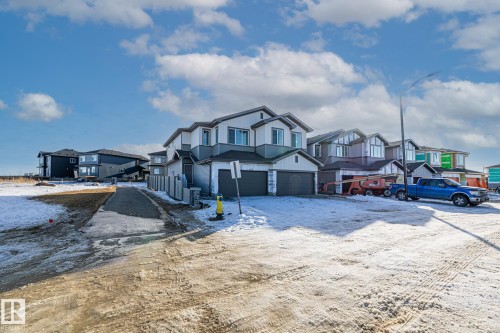 144 Honeysuckle Green, Leduc, AB - Outdoor