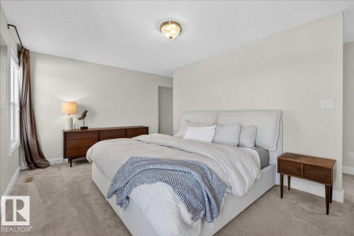 1440 Chahley Place, Edmonton, AB - Indoor Photo Showing Bedroom